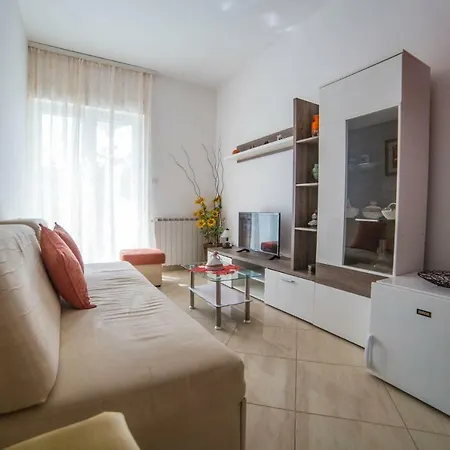 Jenny Apartment